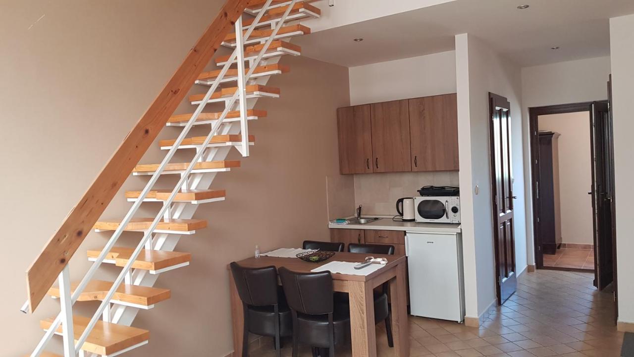 Vegvar Delux Apartman Gyula Dış mekan fotoğraf
